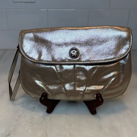 Coach Metallic Champagne Gold Shimmer Pleated Leather XL Wristlet Clutch F45263 - Picture 1 of 15